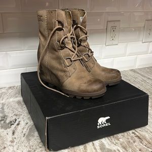 Sorel JOAN OF ARCTIC WEDGE II size 7.5